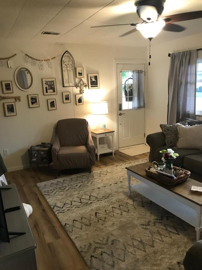 Cheerful 2 Bedroom Cottage On 5Th Decatur エクステリア 写真